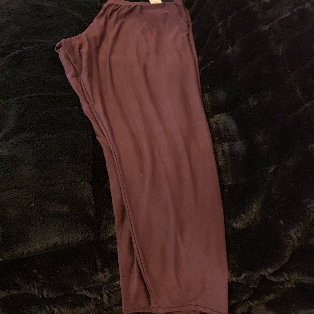 Burgundy Maurice’s leggings 3x